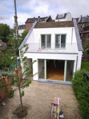 Exklusives 4-Raum-Einfamilienhaus mit luxuriöser Innenausstattung in Köln Mülheim