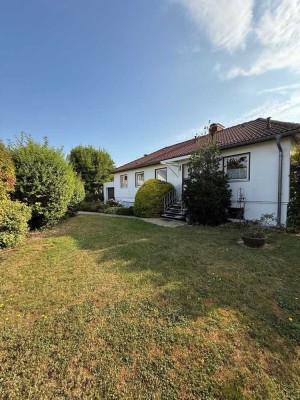Charmanter Bungalow mit durchdachtem Grundriss-renovierungsbedürftig-