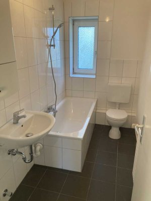 Renovierte 2,5-Zimmerwohnung im Grünen!