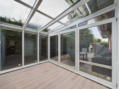 6 Zimmer Einfamilienhaus mit Wintergarten, großem Garten & moderner Ausstattung