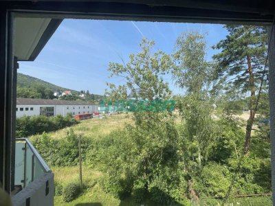Offen und geräumige Wohnung nähe Tennisplätzen