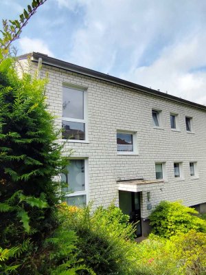 Schöne und sanierte 1-Raum-Wohnung mit Küche und Bad in Wuppertal-Ronsdorf