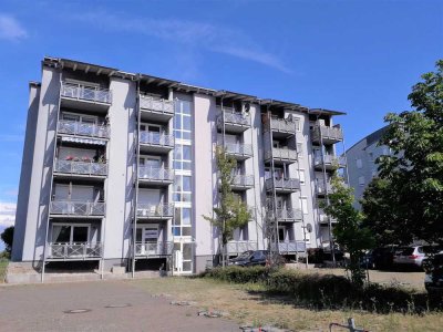 TOLLE 2-R-WE MIT TERRASSE UND EINBAUKÜCHE