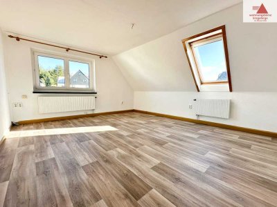 Gemütliche 2-Raum-Wohnung mit modernem Bad im Dachgeschoss - Sehmatal-Neudorf!!