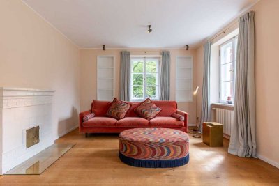 WEITLÄUFIG I 2.100 m² Grundstück - Charmantes Einfamilienhaus mit Flair