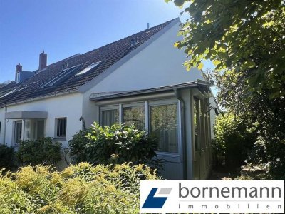 Tolle Lage Wetzendorf, ruhig + stadtnah! Renoviertes REH mit Anbau, Wintergarten + 2 Garagen!