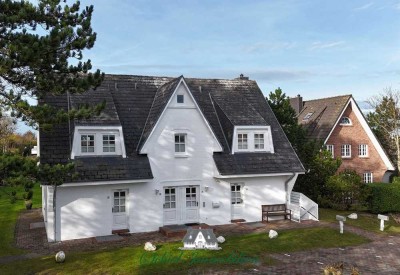 Exklusiv modernisierte Wohneinheit mit West-Terrasse und eigenem Eingang