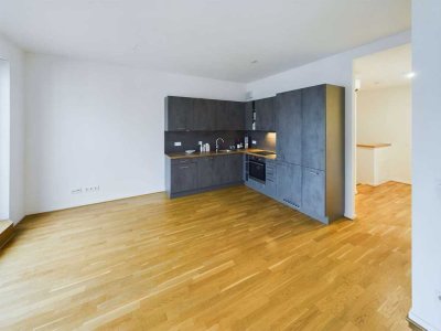 Moderne 4-Zimmer-Maisonette mit Balkon & grünem Innenhof in begehrter Lage der Altstadt | MaryAnn