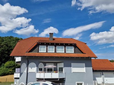 Wunderschönes 3-Parteienhaus, komplett vermietet!! Für Geldanleger u. Investoren sowie Privat!