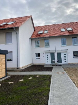 Reihenhaus möbliert - ideal für Firmen, Monteure o. Studenten