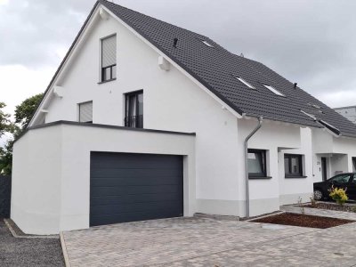 Einziehen und Wohlfühlen - Lichtdurchflutetes Wohnhaus in idyllischer Stadtrandlage