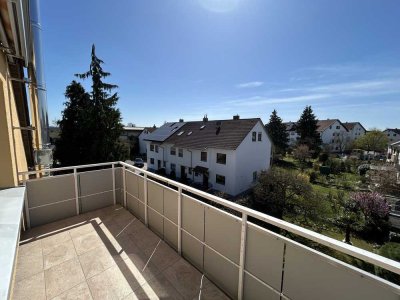 Ideal für Paar-schöne Dachgeschoss-Wohnung mit Balkon in Pfuhl