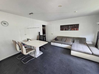Helle 3-Zimmer-Wohnung mit großem Balkon und Garage in ruhiger Lage in Stuttgart
