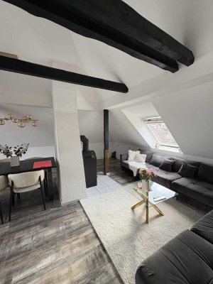 3,5 Zimmer Wohnung 100qm - Modernes Design trifft Altbau-Charme
