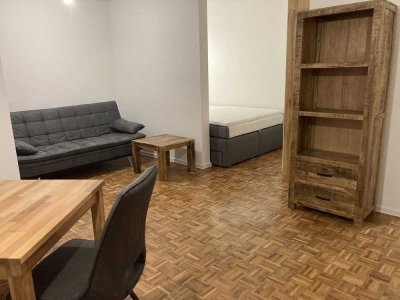 Charmante, komplett möblierte 1,5-Zimmer Wohnung, 2023 komplett saniert, mit Balkon in Freyung