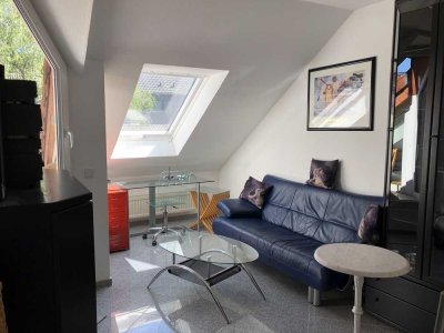Helle –komfortable – möblierte 2,5-Zimmer Wohnung in Bochum-Hofstede –EBK / TG _U35 + A40 in 5 Min.