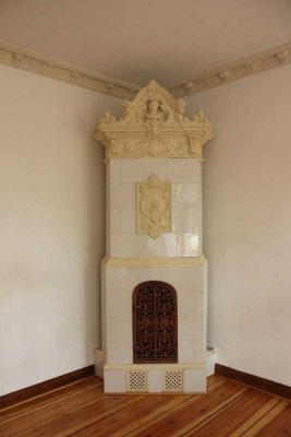 Wohnen und Arbeiten in Neuruppin; Altbau 3 Raum-Whg. zzgl. 2 Zimmer für Hobby/ Büro