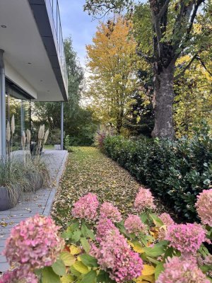 Luxuriöse, vollmöblierte 3,5-Zimmer-Terrassenwohnung mit Garten in Pfaffenhofen a.d. Ilm