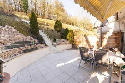 Traumhaftes Dachgeschoss mit großem Garten, Terrasse und Balkon – exklusive Wohnung in bester Lage!