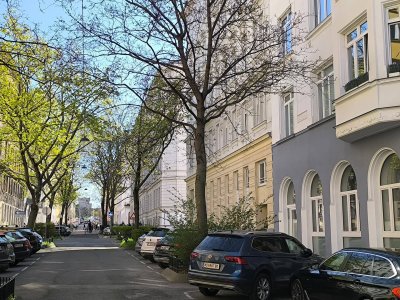 Die ideale 3 Zimmer DG Wohnung mit Traumblick für Jedermann im Dritten