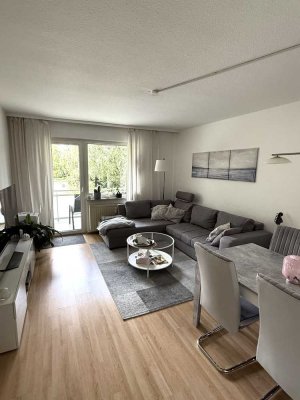 Stilvolle 2,5-Zimmer-Wohnung mit gehobener Innenausstattung mit Balkon und Einbauküche in Essen