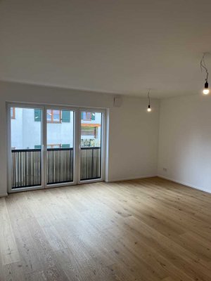 Neubau attraktive 2-Zimmer-Wohnung zur Miete in Deisenhofen