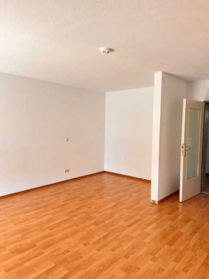 Lichtdurchflutete 1-Zimmer-Wohnung mit Balkon in Günzburg