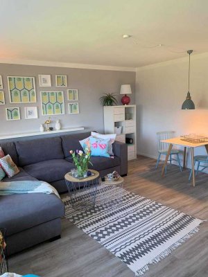 Stilvolle, modernisierte 3-Raum-Wohnung mit geh. Innenausstattung mit Balkon und EBK in Lüneburg
