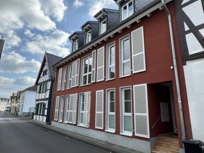 Hochwertige 4-Zi Wohnung in Oberdollendorf - attraktive Alternative zum Neubau - von privat