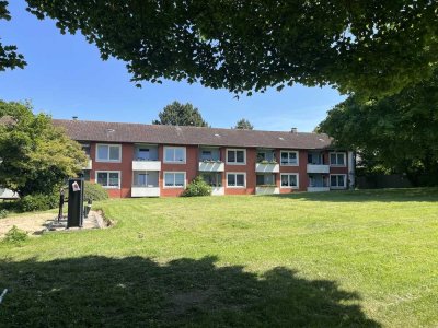Schöne Wohnung im Erdgeschoss mit Balkon