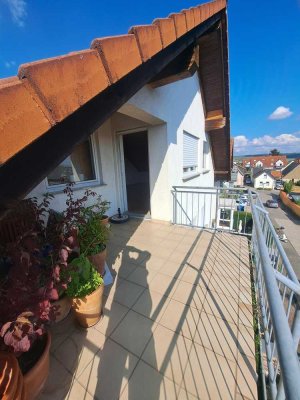 Großzügige renovierte 4-ZKBB Wohnung mit Badewanne in Udenheim