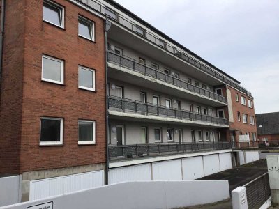 Top sanierte 1,5 Zimmer im Erdgeschoss mit Balkon zu sofort!