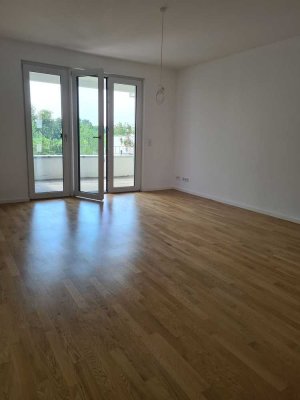 Wunderschöne 4-Zimmerwohnung mit großem Balkon im Süden von Berlin