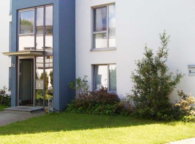 Mitten in Ottensen - Ruhige 3-Zimmer-EG-Wohnung mit Südwestterrasse und Garten, von privat