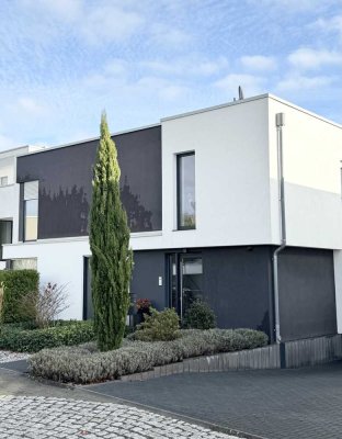 Exklusives Wohnen am Bökelberg: 
Design - Penthouse mit Aufzug in top Lage