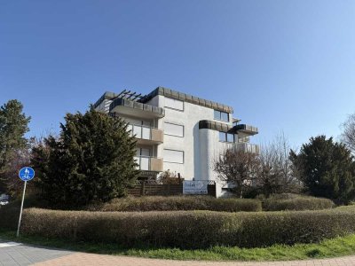 Großzügige & Lichtdurchflutete Dachgeschosswohnung ohne Dachschrägen in Top-Zentrumslage von Crailsh