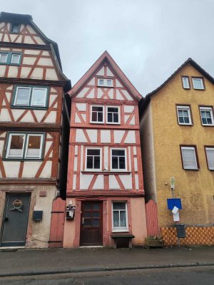 Altes Stadtmauerhaus im Ortskern von Stadtprozelten
