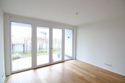 Zauberhaft schöne Komfort-Wohnung mit Terrasse, tollem Ambiente und Tiefgarage in Teltow!