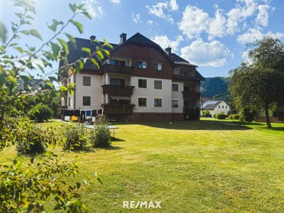 *** Hochwertig möbliert &amp; top saniert: Stilvolle 74m²-Wohnung mit Loggia in ruhiger Lage + Carport ***