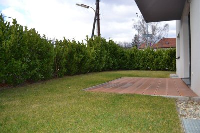 ATEMBERAUBENDER GARTEN - ZENTRAL BEGEHBARE ZIMMER - KÜCHE - SOFORT VERFÜGBAR!