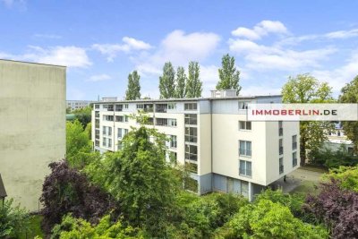 IMMOBERLIN.DE - Toplage: Großzügige Altbauwohnung mit ruhigem Südwestbalkon zwischen Schlossgarten &