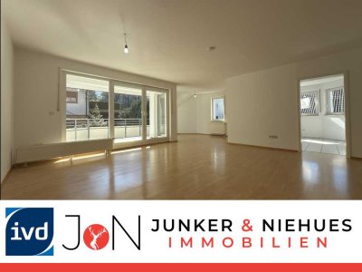 Lichtdurchflutete Eigentumswohnung mit Balkon und Tiefgarage in Oerlinghausen