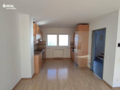 Reihenhaus***perfekt für Paare***2 PKW Stellplätze