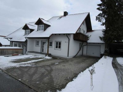 Schöne, große DHH mit Einliegerwohnung