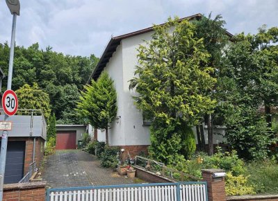 Ein-/Zweifamilienhaus in toller Lage in 35444 Biebertal