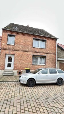 Sanierungsbedürftiges EFH in Großalsleben