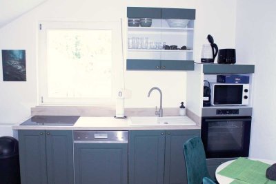 Vollmöblierte Dachgeschosswohnung mit Klimaanlage in Bühl, Neusatz