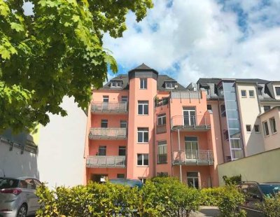 Moderne 2-Zi-Wohnung mit großem Balkon und Stellplatzmöglichkeit!