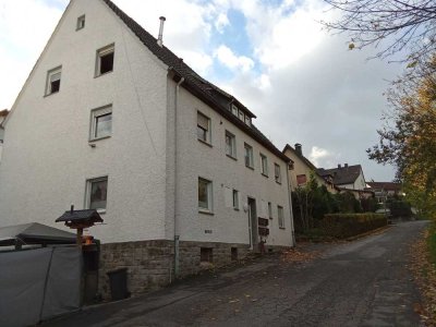 SOFORT NEU ZU VERMIETEN: Ein-Zimmer-Dachgeschosswohnung in Meschede-Freienohl