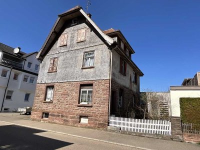 Charaktervolles Wohnhaus mit drei Wohneinheiten